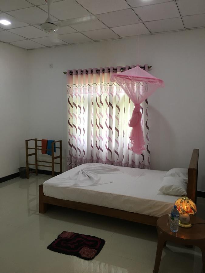 Siyapath Holiday Resort Polonnaruwa Buitenkant foto